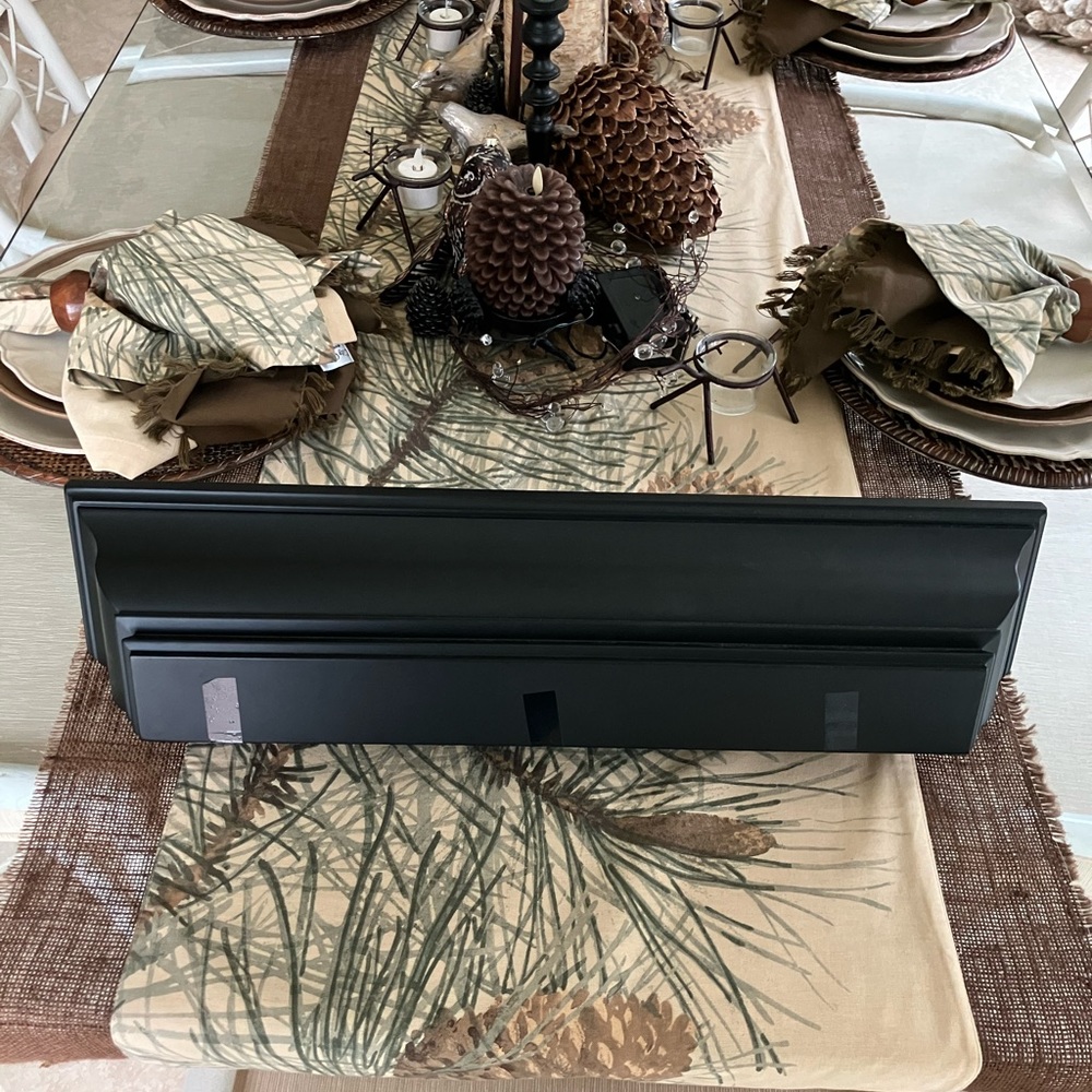Black Crown Molding Syle Display Shelf